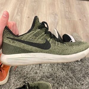 Size 12 Army Green Nike LunarEpic Flyknit 2